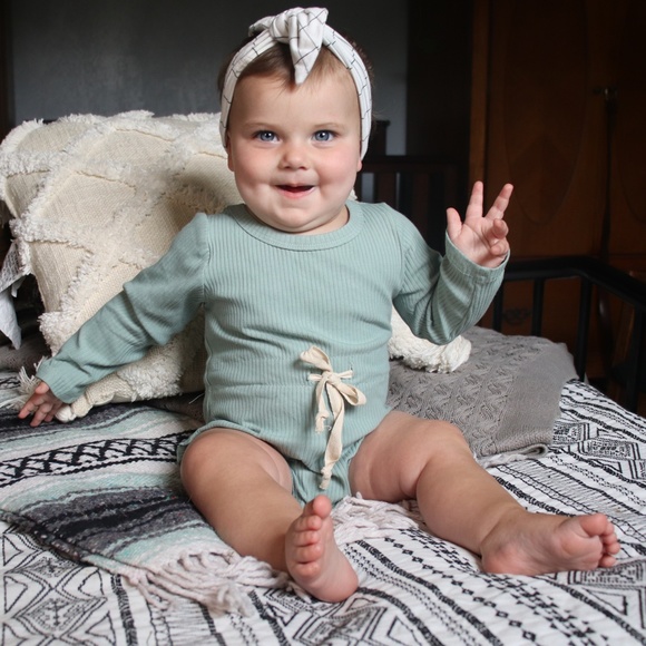 Long Sleeve Drawstring Sage Green Romper - Picture 6 of 11